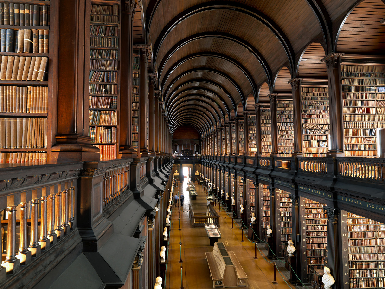 Resultado de imagen para Biblioteca del Trinity Dublin- Irlanda